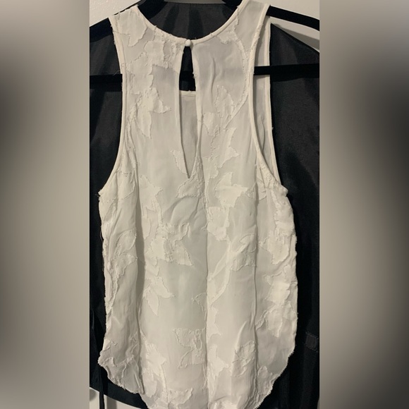 Wilfred Sleeveless Blouse - Picture 3 of 4